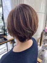 カシー(Casii) 大人世代前下がりボブのショートレイヤーカット