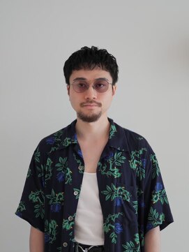 プールサイド(POOLSIDE) スパイキーショート　ダウンバング　ピンパーマ　オトナ　福岡