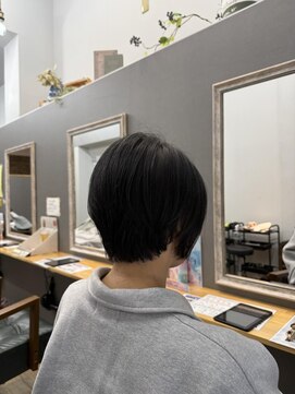 エニー 四条大宮(aNy) ふんわりショート