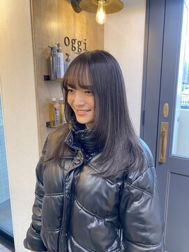 オッジバイケンジ(oggi by KENJE) レイヤーカット/ロング/トリートメント