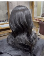 リリアン(ReLien)&nbsp;巻いても艶々　美髪縮毛矯正