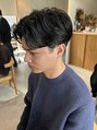 ワイツー 府中(YY) センターパートのニュアンスパーマは常に人気の王道スタイルです