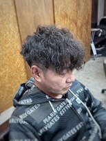コモレビ(komorebi) 【山本智文】大人男髪スペインカール