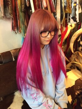 ディバイン(DIVINE) ピンク系グラデーションカラー