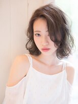 ヘス(HES)&nbsp;【アディクシーカラー×ミディアムボブ】