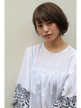 ネイヴィル(navile) ショートボブ×透明感カラー