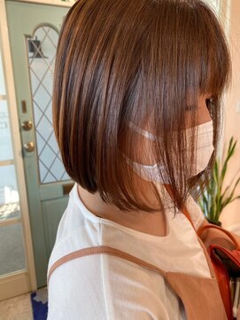 ユイバイラドンナ(Huit by LADONNA) 艶ボブ :)