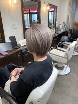 ムーブ(Moob)&nbsp;艶感抜群ハイトーンホワイトシルバーカラー【別府】