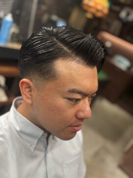 フォーコーナーズカットショップスリーセント 栄(FourCornersCutShop 3/cent) サイドパート