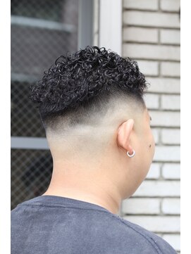 キングスマントーキョー 三鷹店(KINGSMAN TOKYO) 宮城リョータ風パーマ