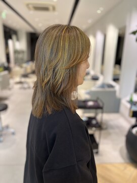 ステア ケース(stair case) 白髪ぼかしカラー&ポイントカラー!