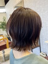 クオリア(Quaria) 30代40代50代外ハネミディアムレイヤー髪質改善酸性ストレート