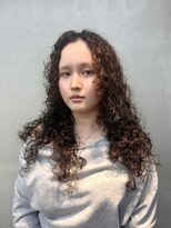トオ(TOH)&nbsp;ロングくるくるパーマスパイラルパーマカーリーヘアハードパーマ
