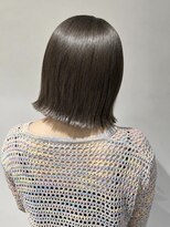 ブロッサム 上福岡店(Blossom)&nbsp;オリーブカラー/切りっぱなしボブ/艶髪［上福岡］