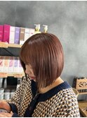 まとまる切りっぱなしボブ×艶ブラウン