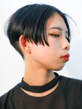 テトヘアー(teto hair) ハンサムショート、刈り上げ、ブルーブラック、エッジショート