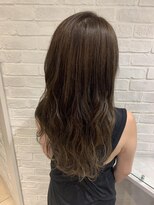 コム(com by neolive)&nbsp;グレージュカラーで透明感　3