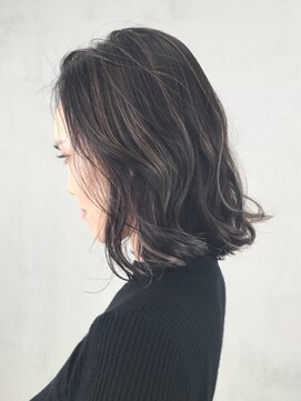 アイティー バイ アルバム 浦和店(IT by ALBUM) コントラストハイライトグレージュ_ハイライトカラー_ba240351