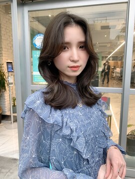 リーホリエ(Lee Horie) 韓国色気くびれヘアー