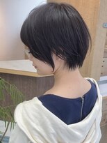 ビュー フクオカ(VIEW FUKUOKA)&nbsp;美髪にオトナかわいいホワイトグレージュネビージュショートボブ