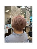 ショートボブ