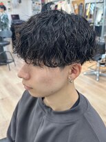 ウェイビーエフティフィフス 横浜西口(WAVEY ft.fifth) メンズパーマ波巻きパーマツイストスパイラルパーマ無造作パーマ