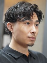 ノーエン(noen)&nbsp;波巻きスパイラルパーマツイストスパイラルパーマセンターパート