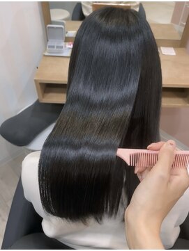 リズ(Liz) 【Lizutotalbeauty】髪質改善プレミアムストレートエステ