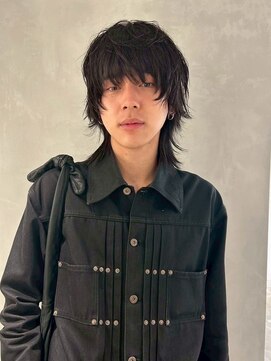 フィルムス 新宿(FILMS) フェザーパーマ/センターパート/波巻きツイストスパイラル/