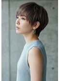 マッシュショート/透け感アッシュグレージュ/大人ショート