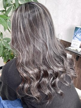 ベルヘアーデザイン 堺東(Belle hair Design) ハイライトレイヤーカット韓国風イルミナカラー堺東20代30代40代