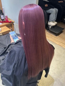 ヘアーアンドメイク ビス(HAIR&MAKE bis) 可愛すぎるピンクカラー