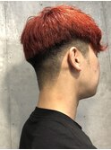 メンズ刈り上げ前下がりマッシュレッドカラー赤髪フェード