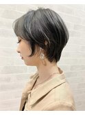 暗髪ショート