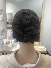 【ヘアセットサロンfrst】結婚式・二次会・パーティーヘアセット