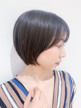 ヘアーフォトギフト(HAIR×PHOTO gift.) オリーブベージュ/オーガニックカラー/ショートボブ/小顔カット