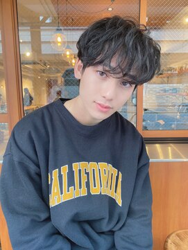 ルービック 和歌山(Rubik's) 波巻きスパイラルパーマ/暗髪/20代30代メンズ人気