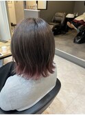 裾カラー×ピンクベージュ