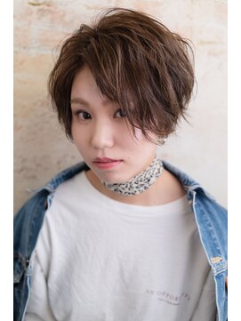 ディーボーイリタ 光の森(D-BOY Lita) ショートパーマ