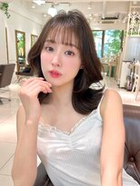 ニュアンスカラーグレーベージュレイヤーカットオリーブベージュ