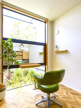 クルーブラン(CouLeur blanc)の写真/【岡山南区/個室型】お悩みに適した髪質改善メニューをスタイリストが提案！理想の髪質へと導きます。