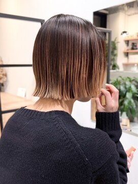 エヌ(nnn.) 大人ボブ/ナチュラルボブ/ショートボブ/大阪/梅田/中崎町/茶屋町