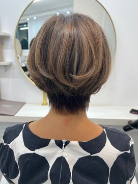 アルトル 池袋(altru) ◇大人可愛い20代30代40代50代前下がりショートボブ丸みショート
