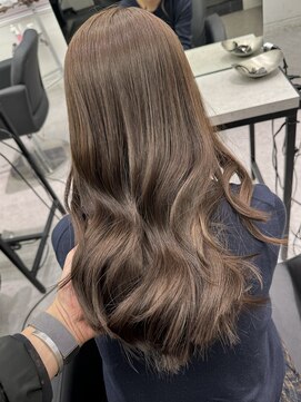 ペレ 栄 アネックス(PELE栄ANNEX) 韓国 くびれロング レイヤー ワンホンヘア 小顔前髪