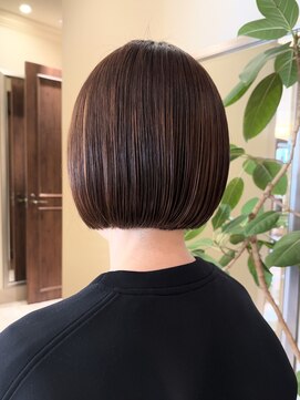 ビュートリアム265(BEAUTRIUM 265) ★ぱつっとボブ/縮毛矯正/ストレートボブ/前髪ありボブ/髪質改善