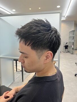 ジーナ 天神(Zina) アップバングショート