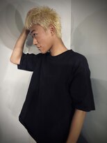 ソーレ(sole)&nbsp;mitsuki抜きっぱなしスパイキーショートブロンドハイトーン