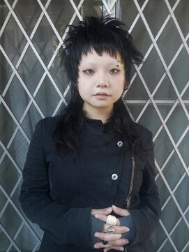 ナループロアツム(Nalu pu loa Tsum) マレットヘア/ウルフパーマ/カーリーパーマ