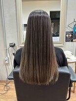 ヘアプレイスソル (HAIR PLACE SoL)&nbsp;ブリーチカラー/モカベージュ/ストレートヘア