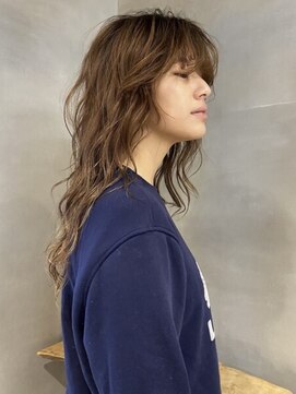 プーネ(puune) 柔らかいロングスタイル